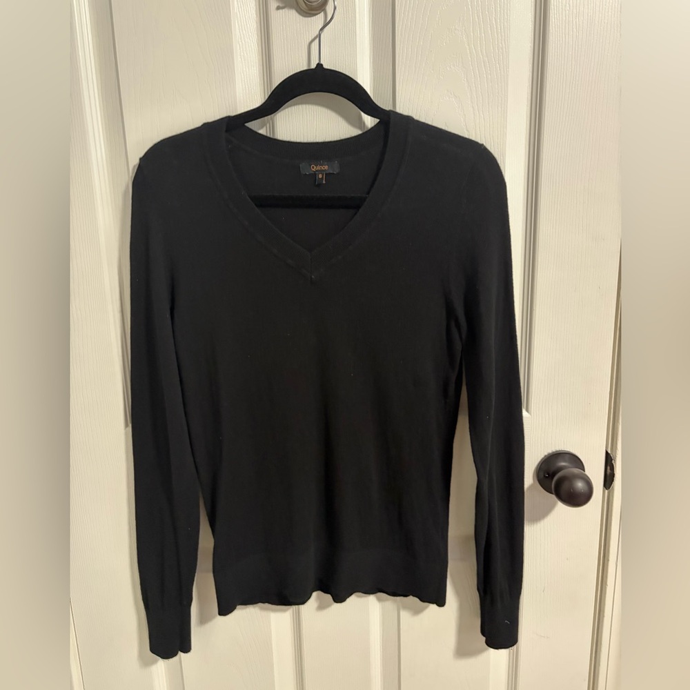 Quince cotton cashmere V-neck sweater